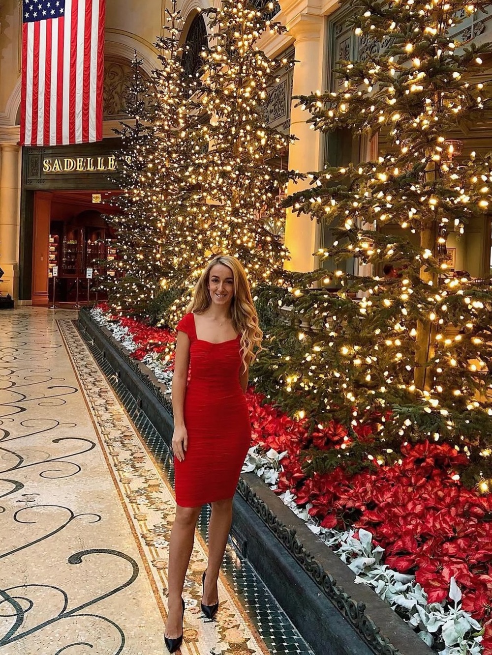 Classic Red Bodycon Dress for Women - Picture 2 of 6